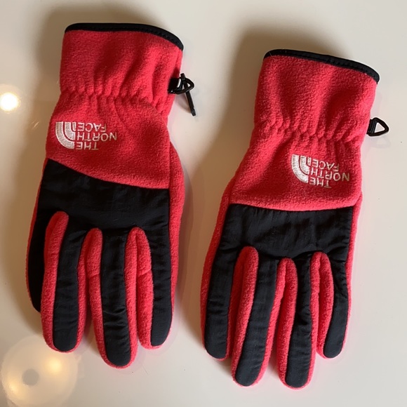 NORTH FACE Coat•Beanie•Gloves - Picture 13 of 14